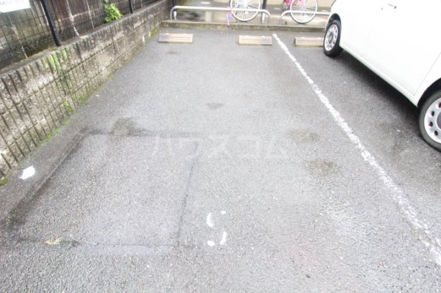 24/30 駐車場