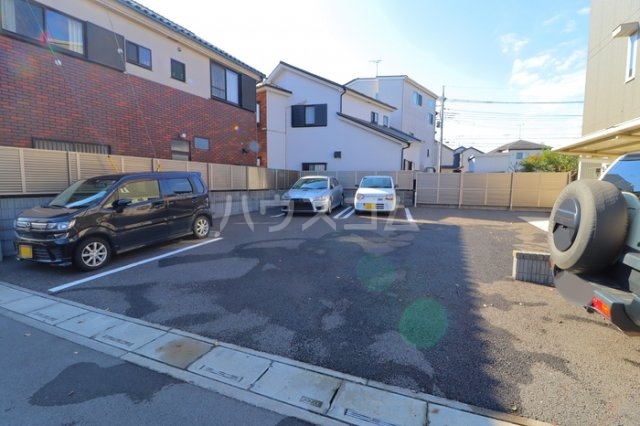 15/18 駐車場