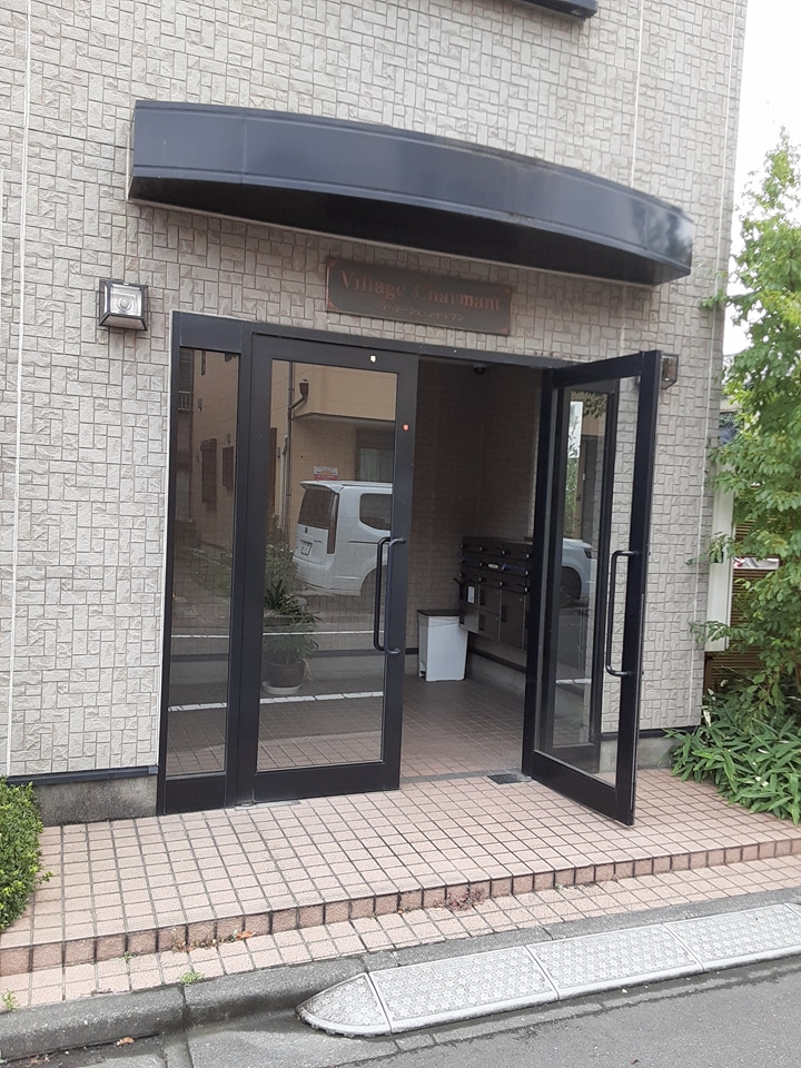 20/28 エントランス