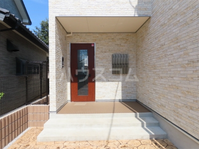 21/27 エントランス