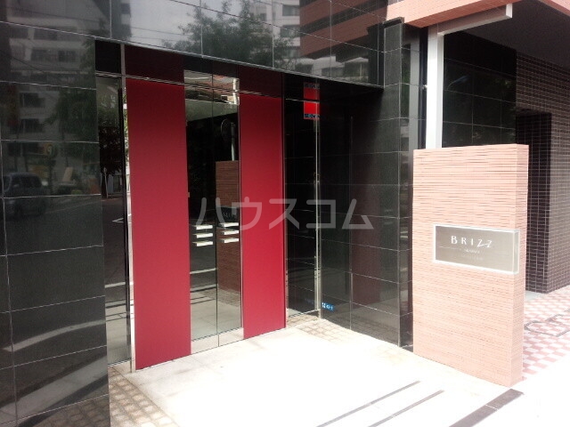 14/16 エントランス