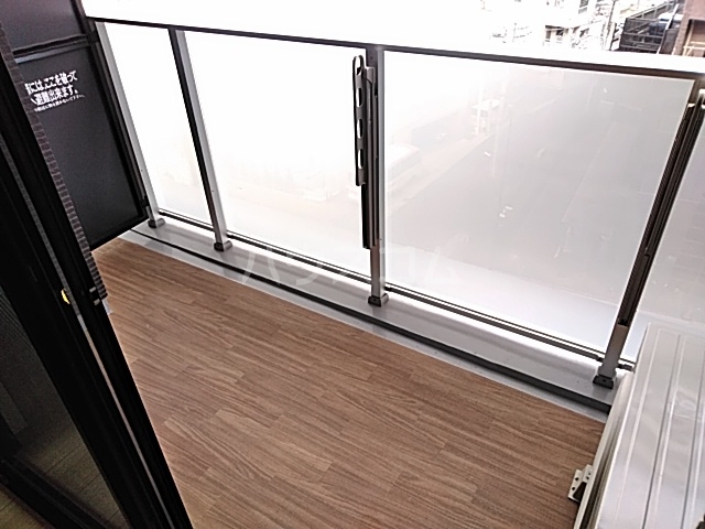 18/28 バルコニー