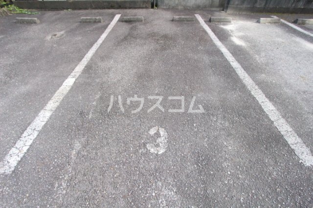 16/25 駐車場