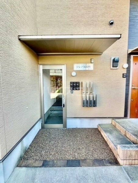 20/28 エントランス