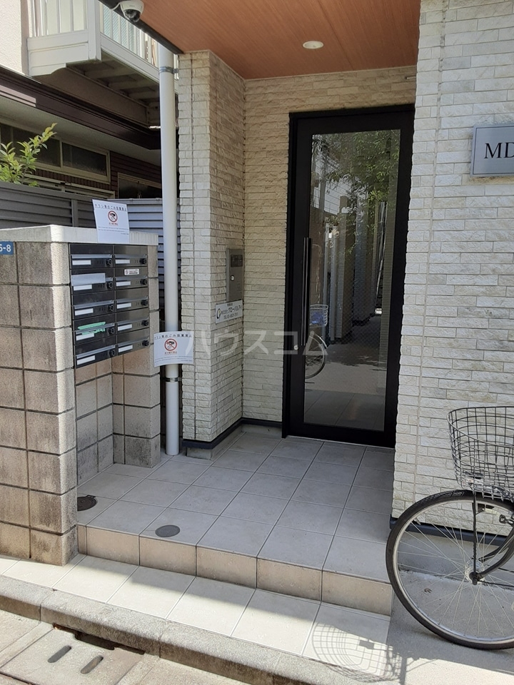 2/2 エントランス