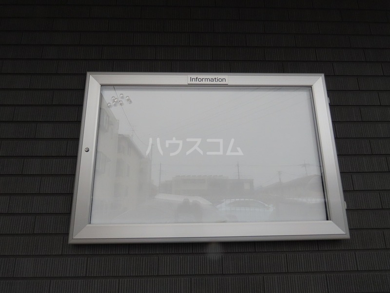 18/22 エントランス