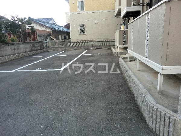 17/26 駐車場