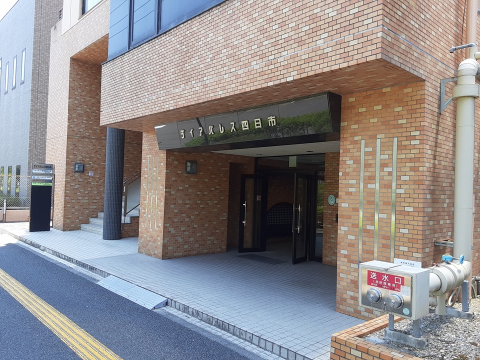 29/30 エントランス