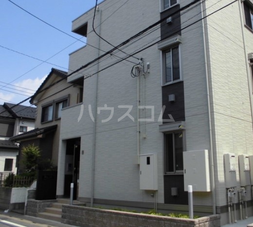 14/23 エントランス