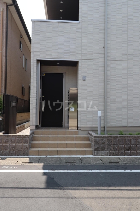 2/11 エントランス