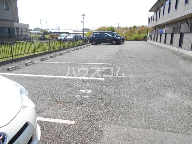 25/30 駐車場