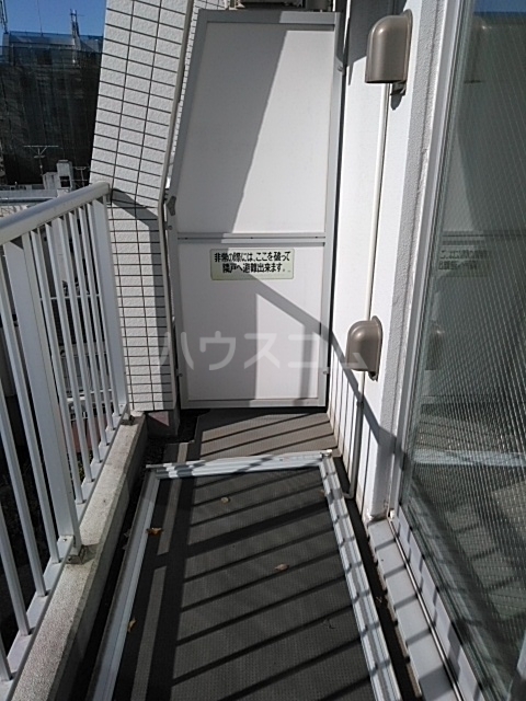 19/30 バルコニー