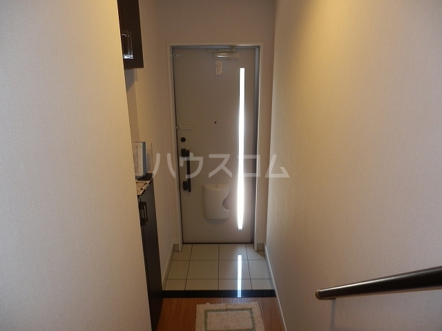 13/27 玄関