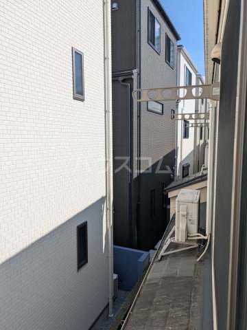 13/21 バルコニー