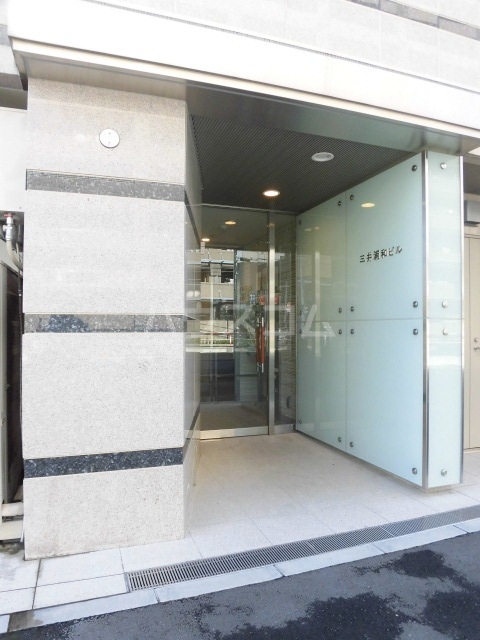 22/30 エントランス