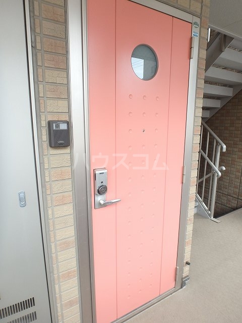 16/22 エントランス