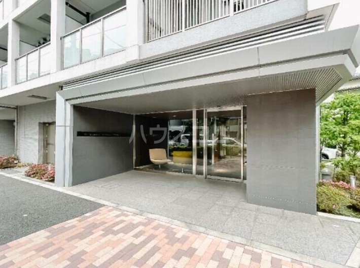 14/22 エントランス