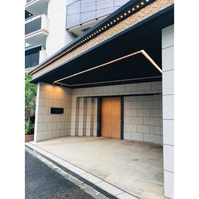 16/22 エントランス