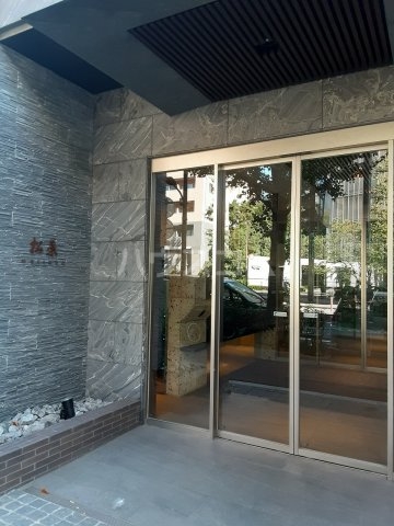 29/30 エントランス