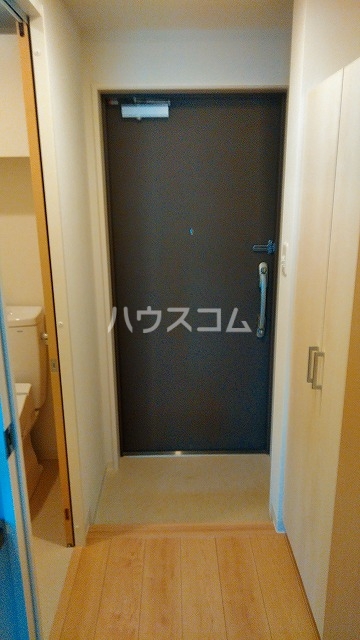 22/30 エントランス