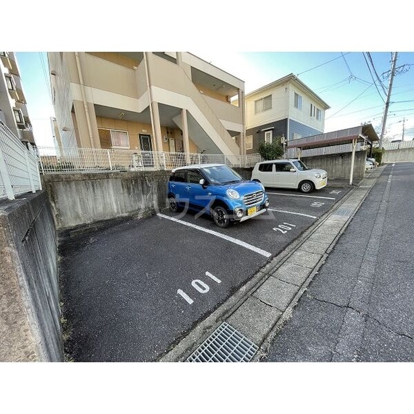 4/4 駐車場