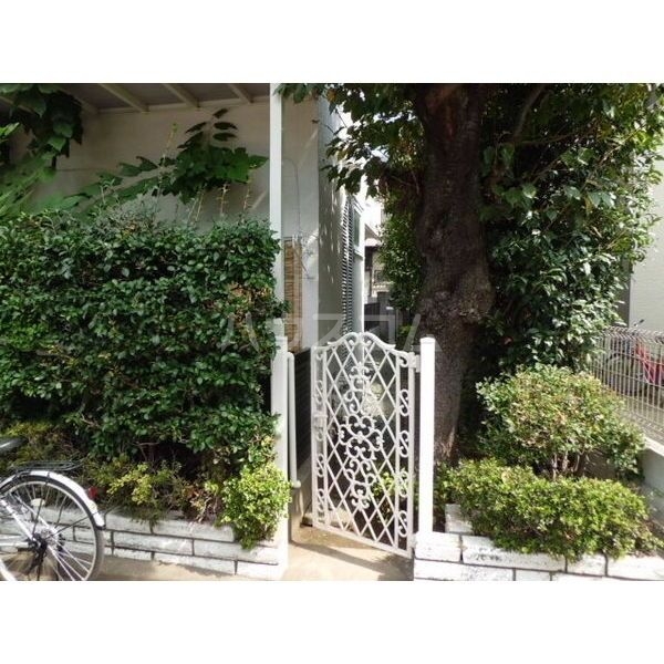 15/19 エントランス