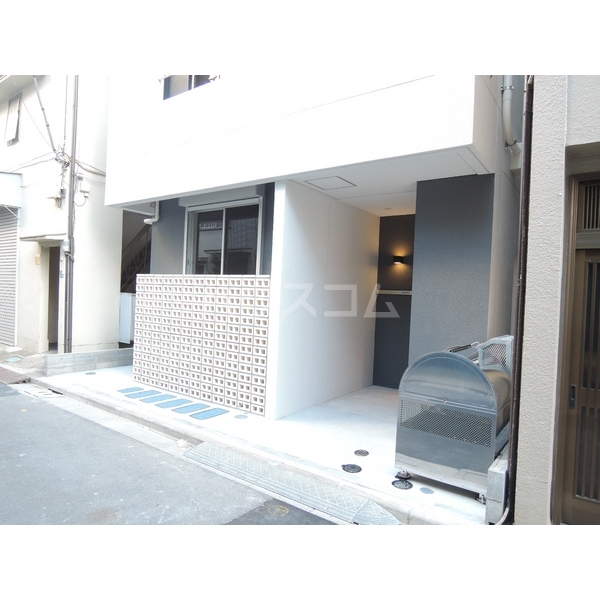 14/17 エントランス