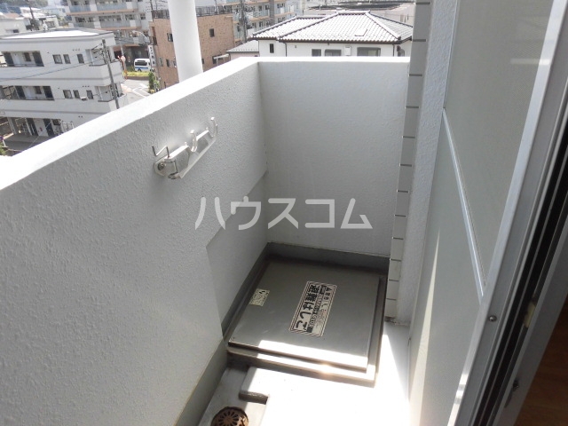 16/27 バルコニー