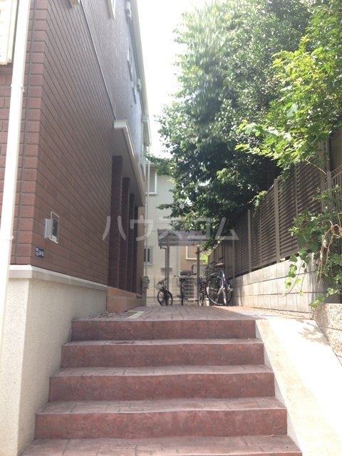 2/3 エントランス