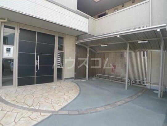 15/20 エントランス