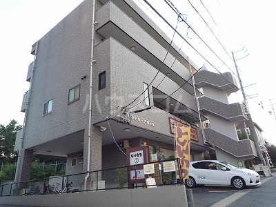 19/28 エントランス