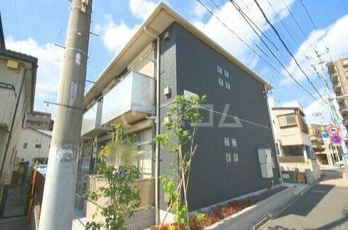 18/28 エントランス