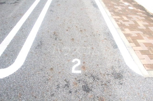 2/6 駐車場