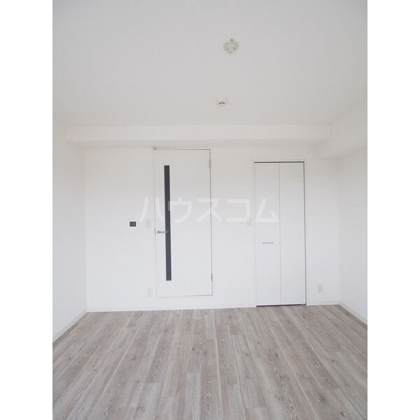 18/26 エントランス