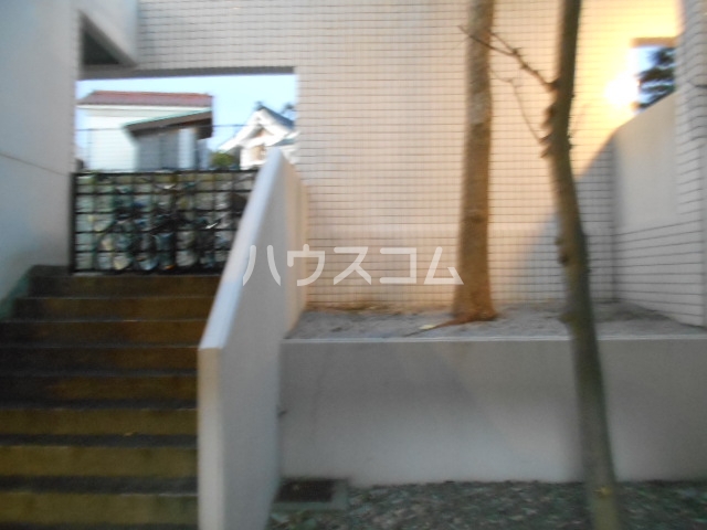 16/24 エントランス