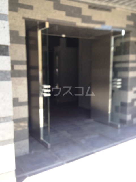 21/25 エントランス