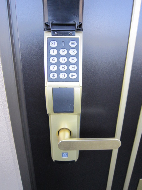 14/16 エントランス