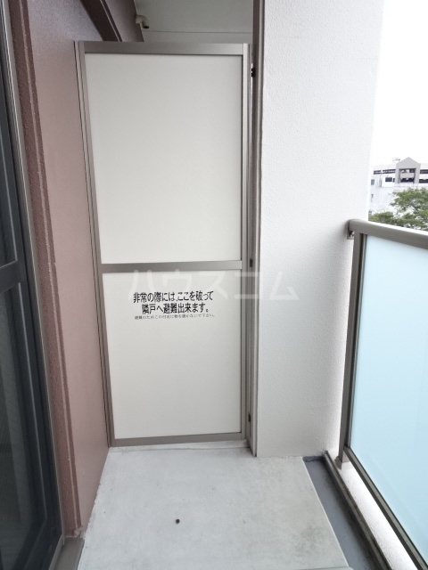 14/30 バルコニー