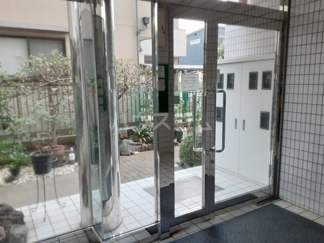 2/6 エントランス