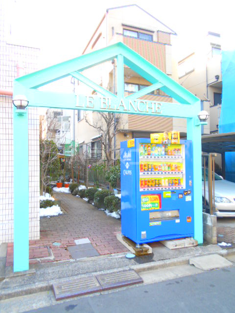 29/30 エントランス