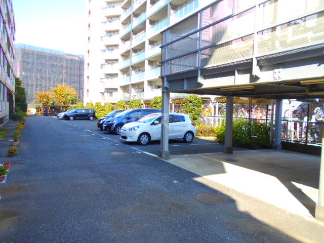 18/26 駐車場