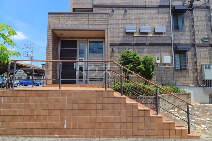 15/25 エントランス