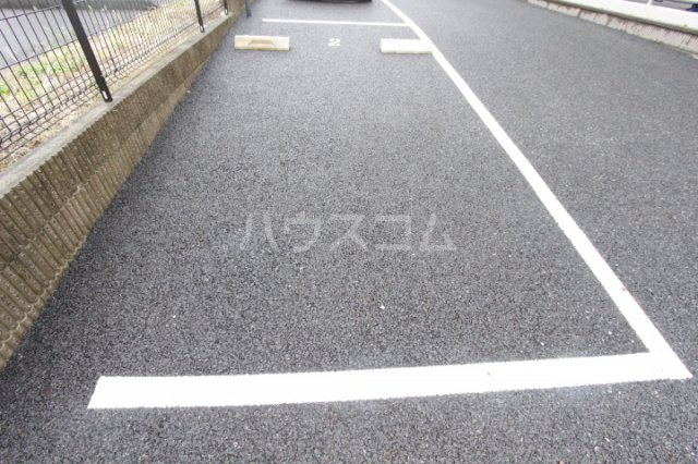 25/30 駐車場
