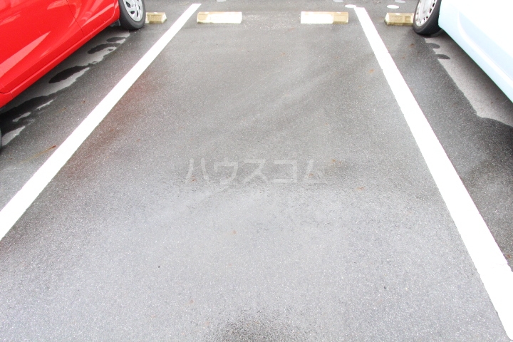 2/5 駐車場