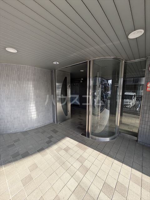2/5 エントランス