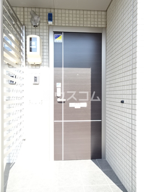 22/30 エントランス