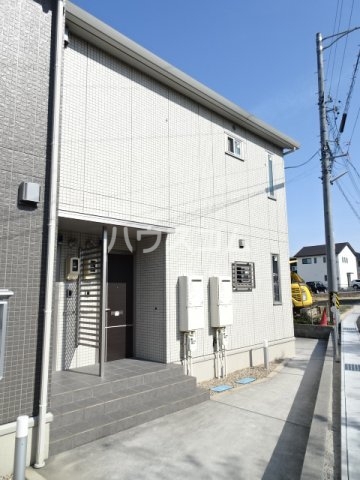 23/30 エントランス