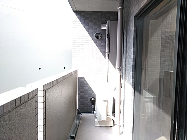 19/28 バルコニー