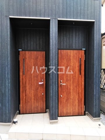 2/2 エントランス