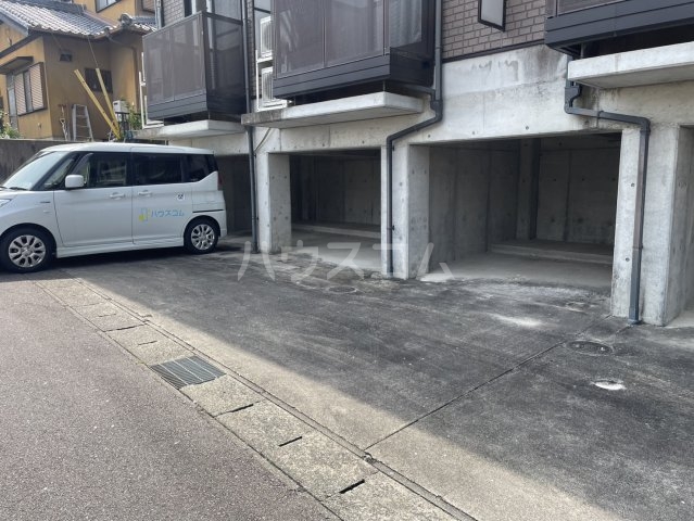 24/30 駐車場